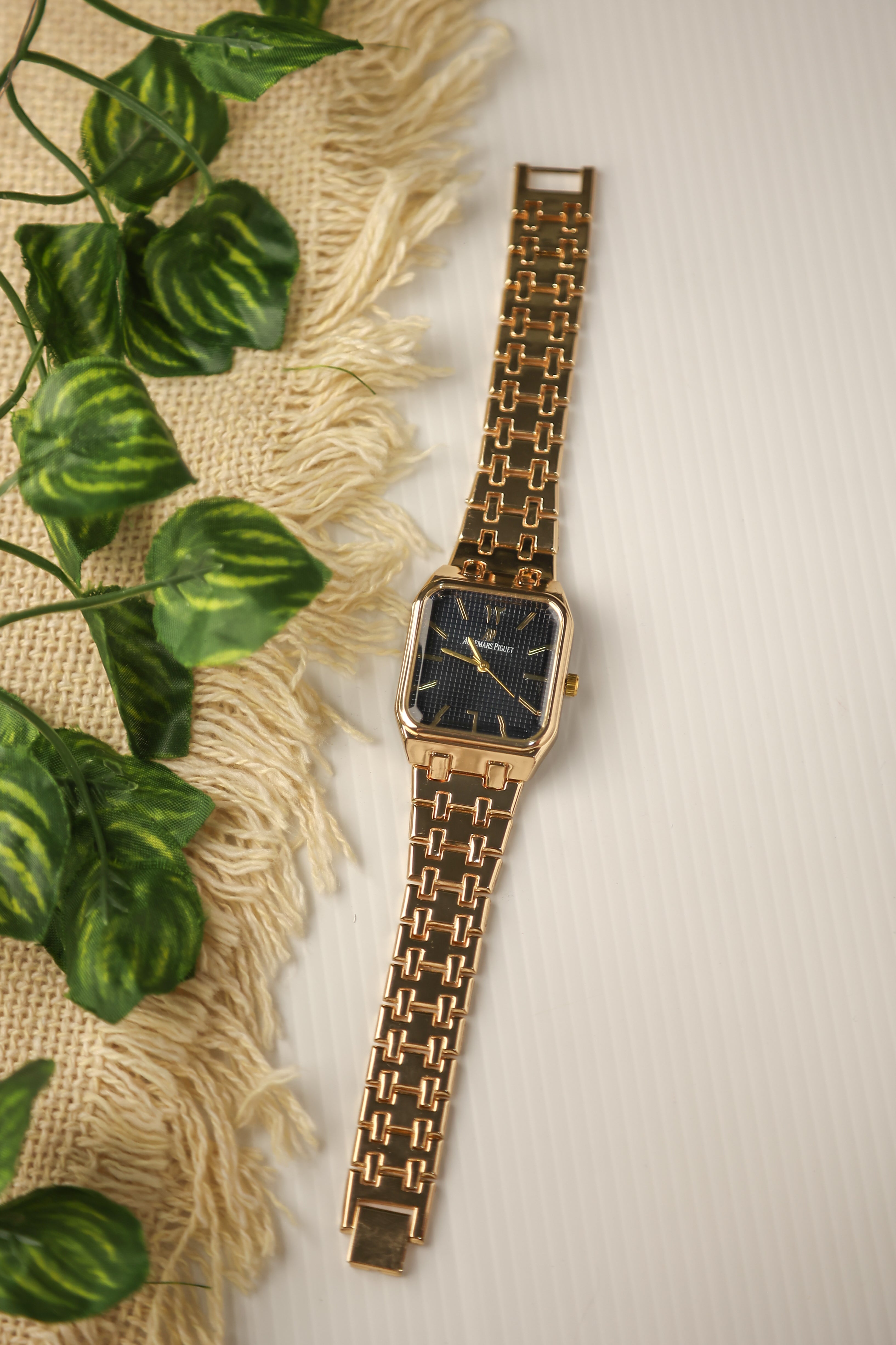 AP Roman Gold Black Dial